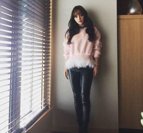 皮裤网红被爆料视频大全,揭秘网络红人隐私泄露全纪录  第1张